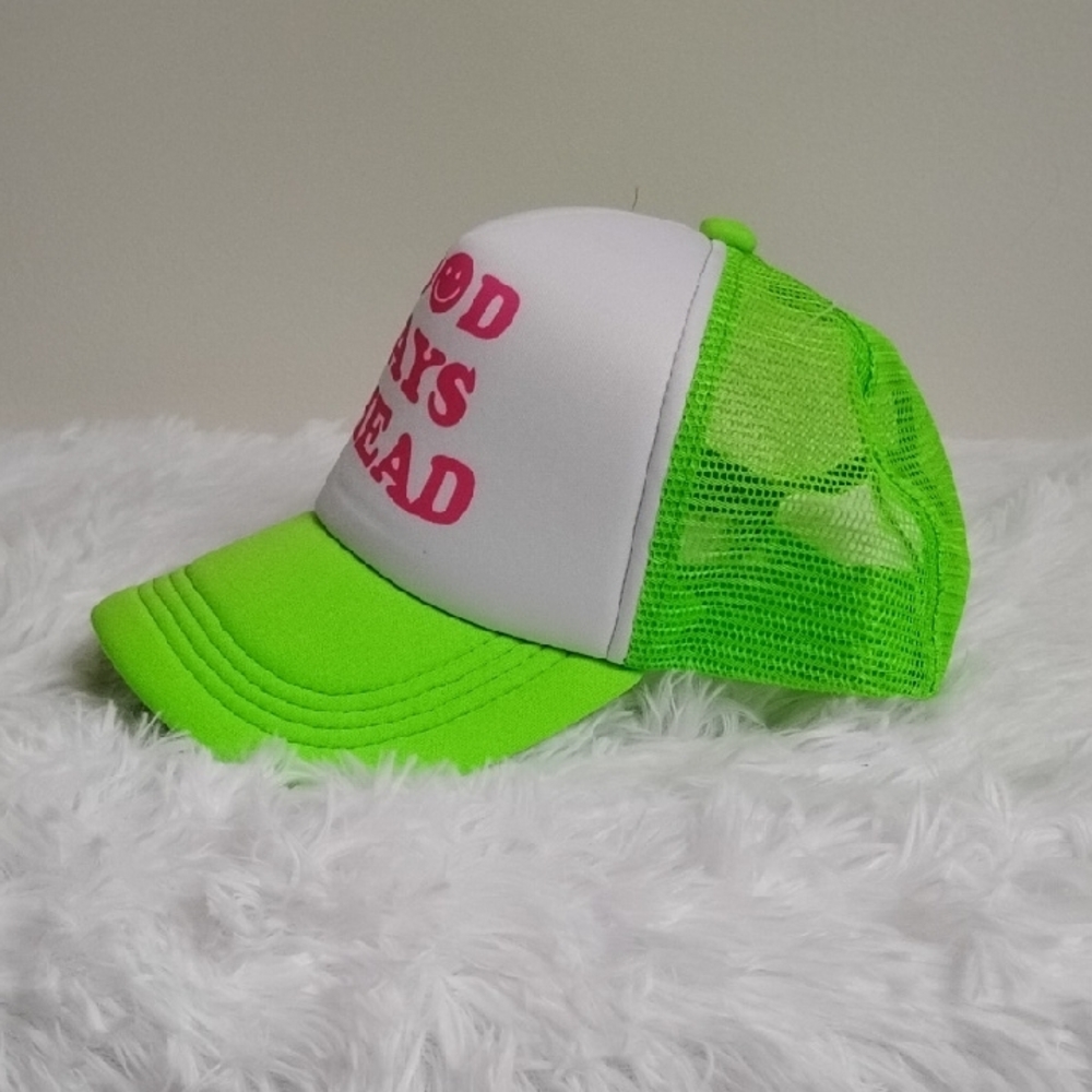 *NWOT Neon Green Pink & White "Good Days Ahead" Fun Summer Retro Trucker Hat - Picture 2 of 10